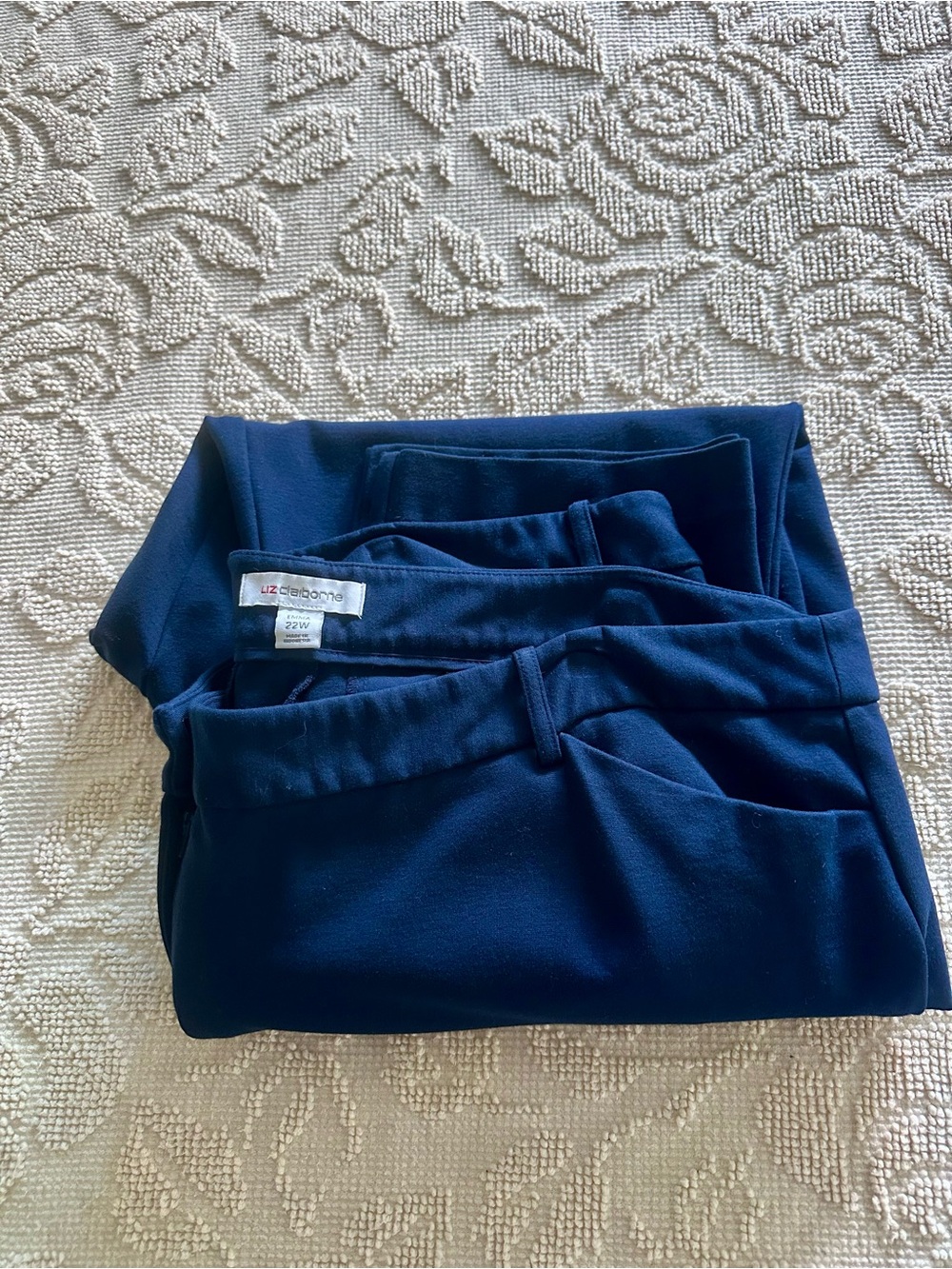 Slim Straight-Leg Mid-Rise Wardrobe Staple Pant Size 22W Plus Navy LC Emma - Picture 2 of 8